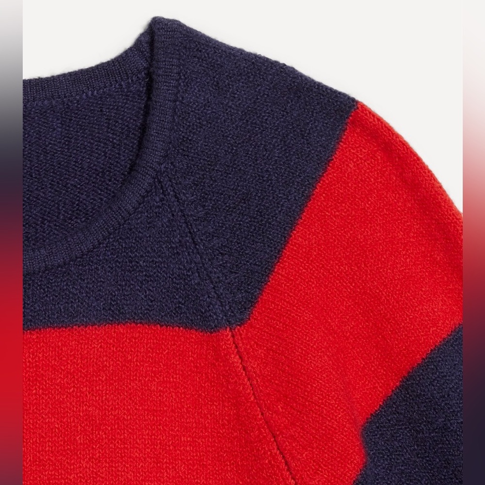 Old Navy SoSoft Cropped Puff Sleeve Sweater - Picture 4 of 8